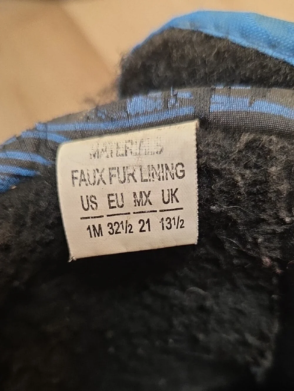 ✨️FREE ✨️Kids Black and Blue Winter Snow Boots